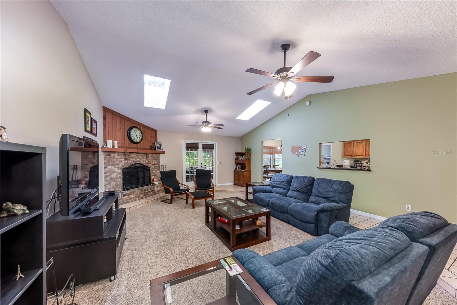 CARDINAL OAKS - Residential