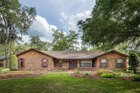 Photo of 227 Broadmoor Road, Lake Mary, FL 32746 (MLS # O6404404)