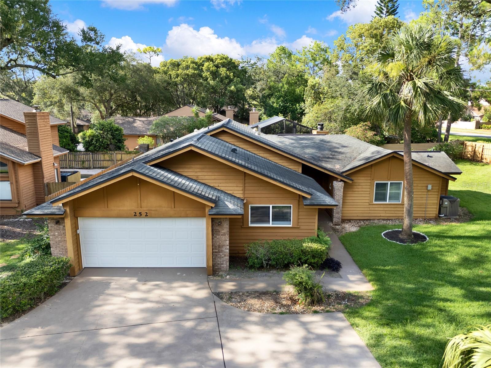 252 HUNTERS POINT TRAIL