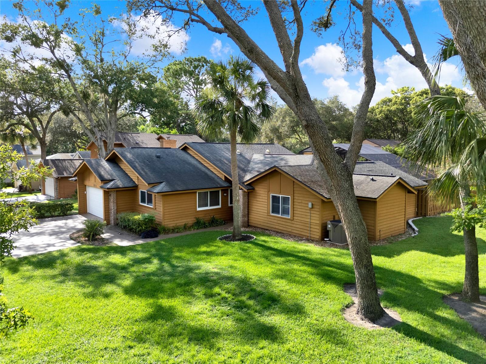 252 HUNTERS POINT TRAIL