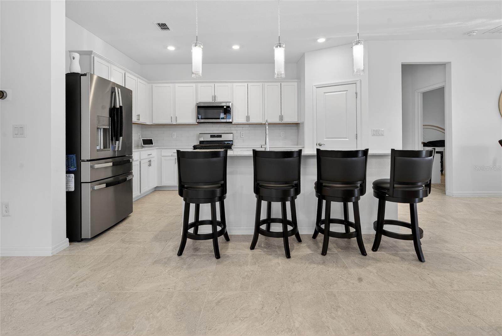 BREAKWATER - Residential