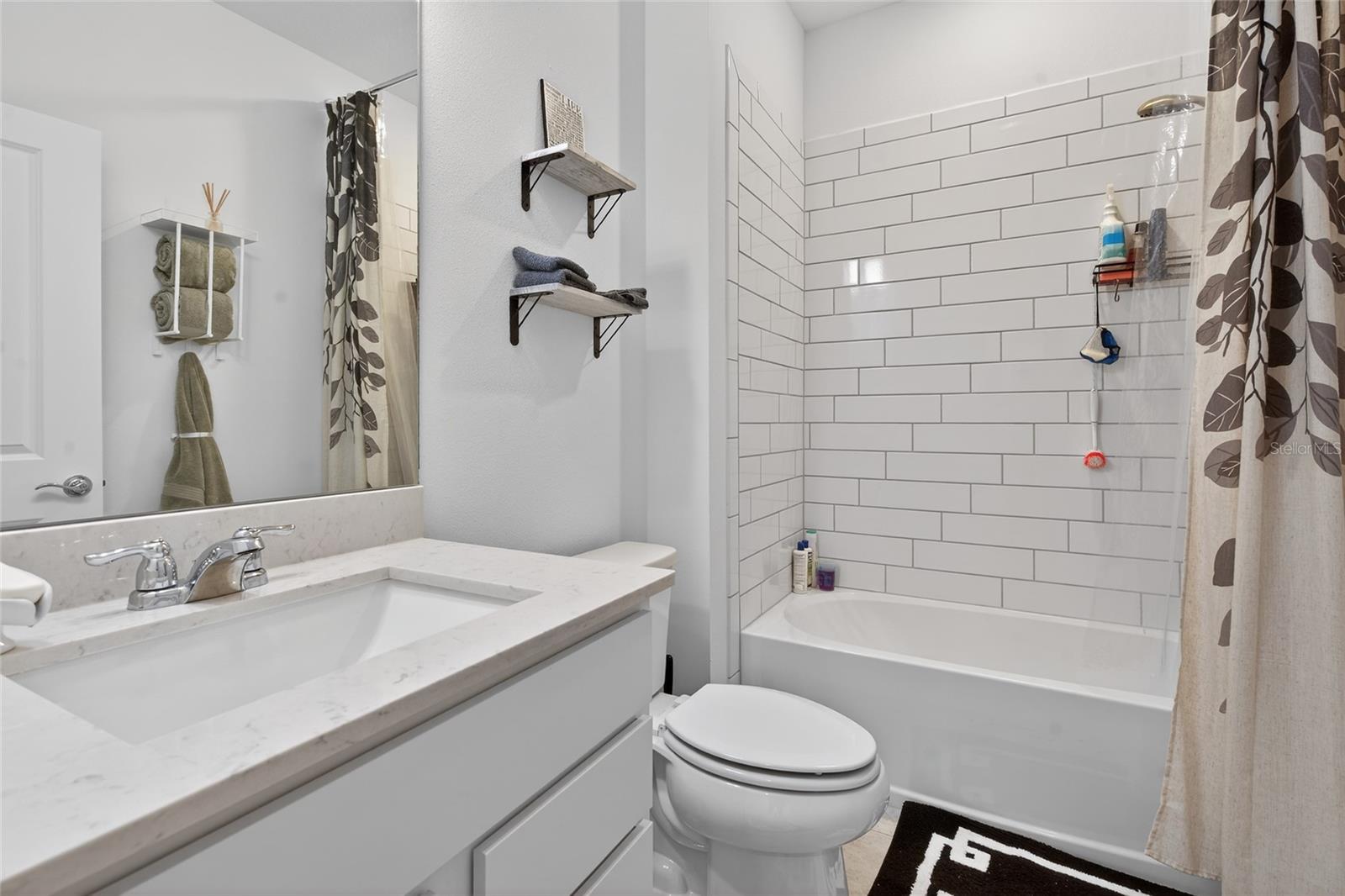 BREAKWATER - Residential