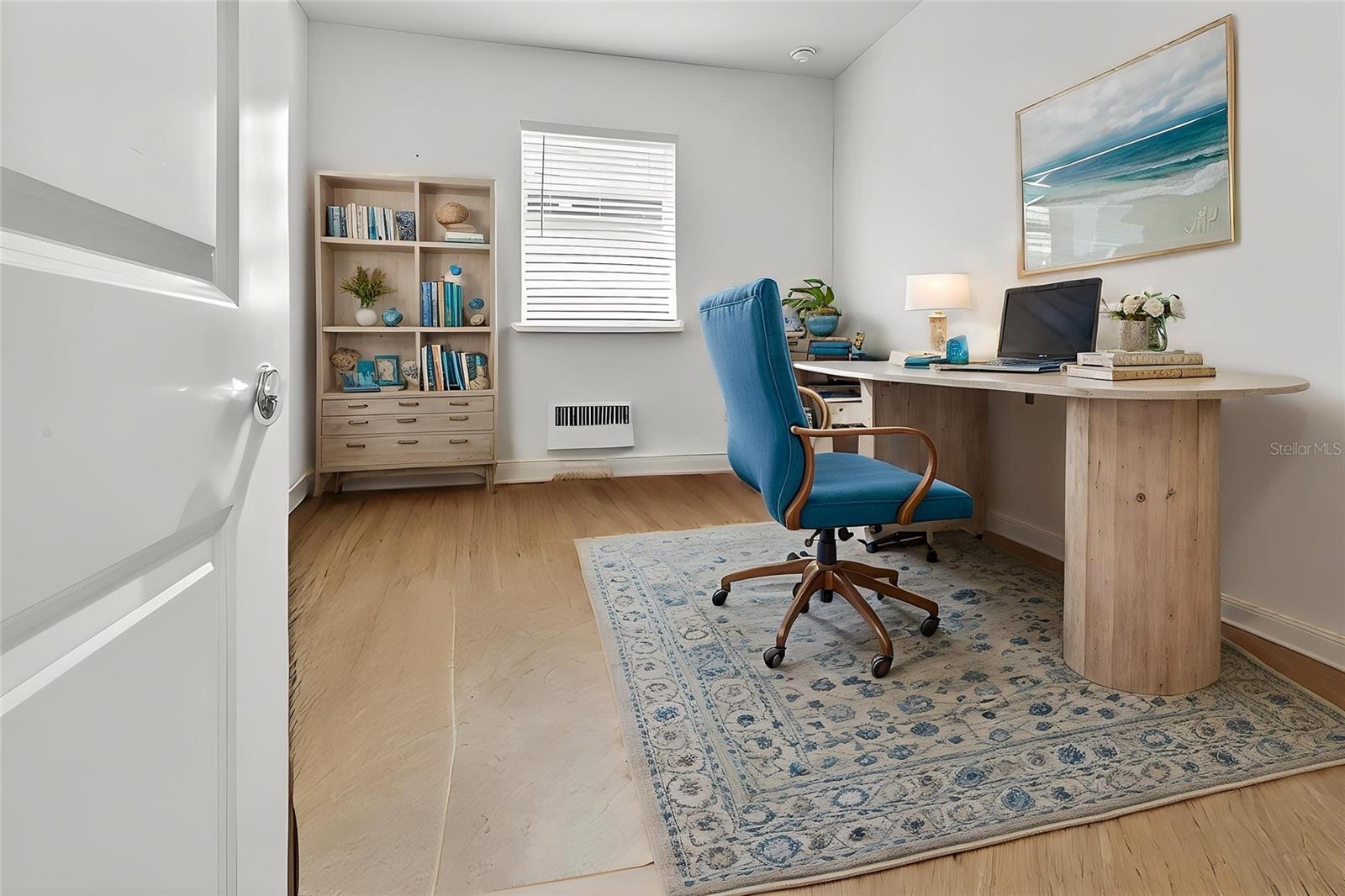 BREAKWATER - Residential