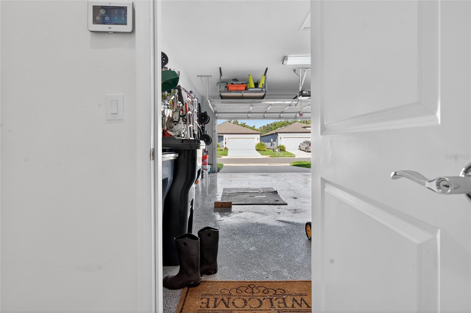 BREAKWATER - Residential