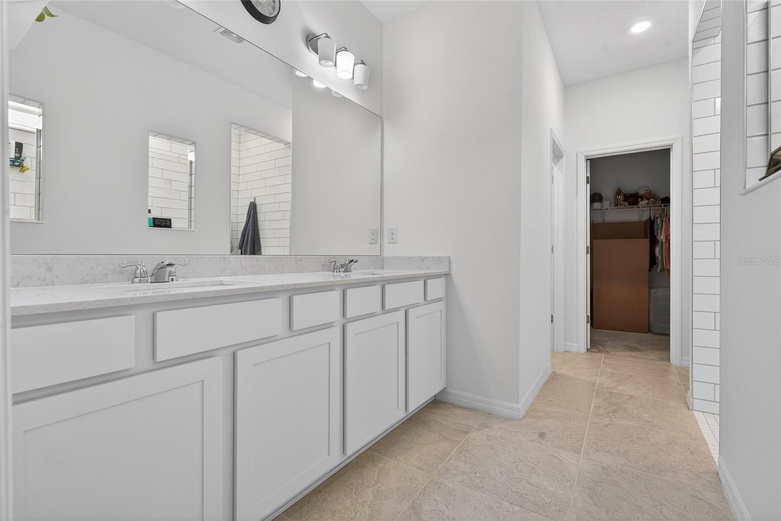 BREAKWATER - Residential