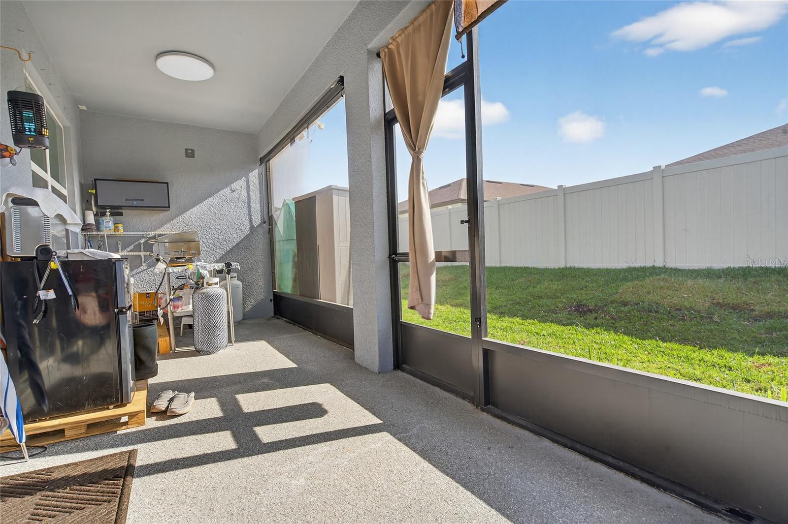 BREAKWATER - Residential