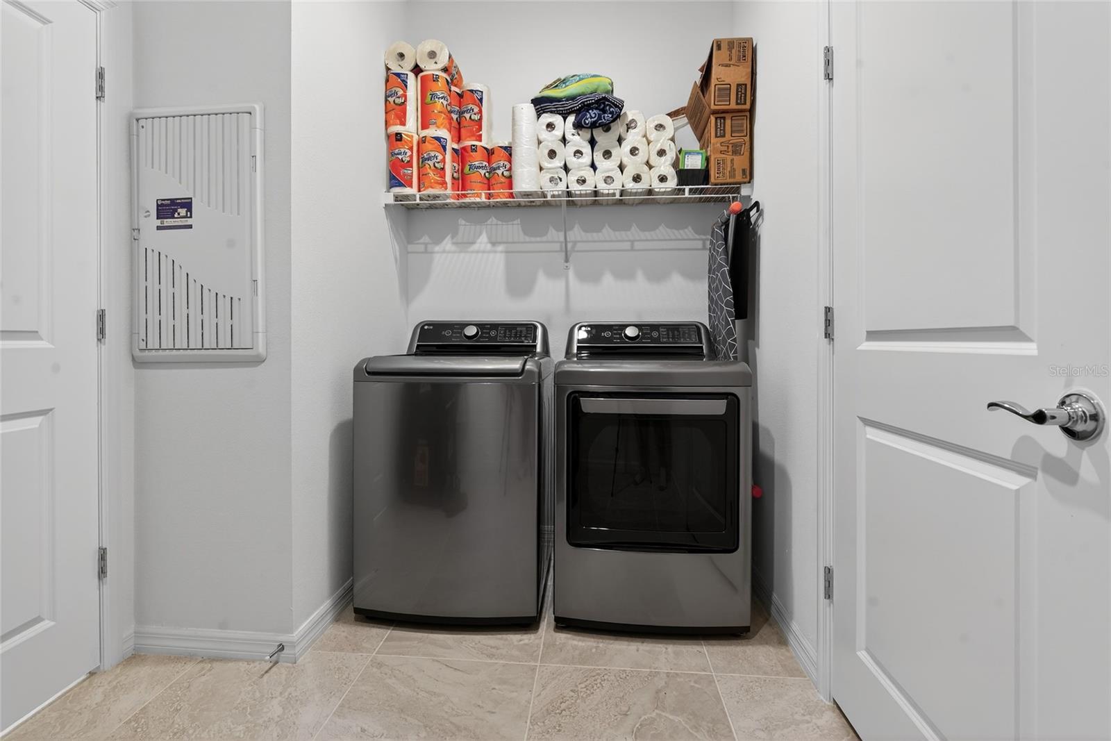 BREAKWATER - Residential