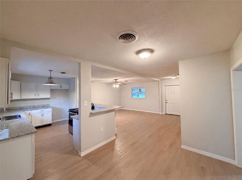 Tiny photo for 827 Dora Avenue, Tavares, FL 32778 (MLS # O6423654)
