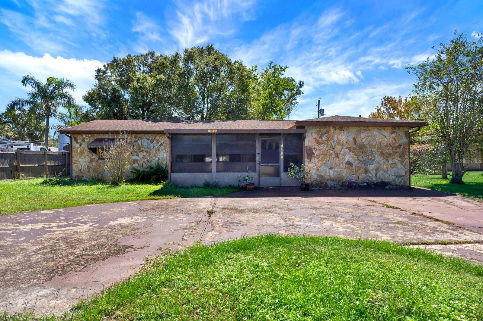 1426 62nd Avenue N, St Petersburg