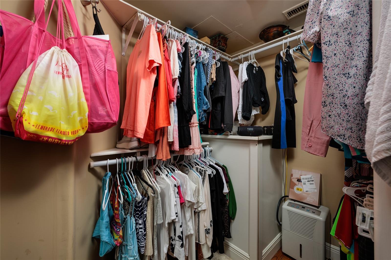 HARBOURSIDE CONDO - Residential