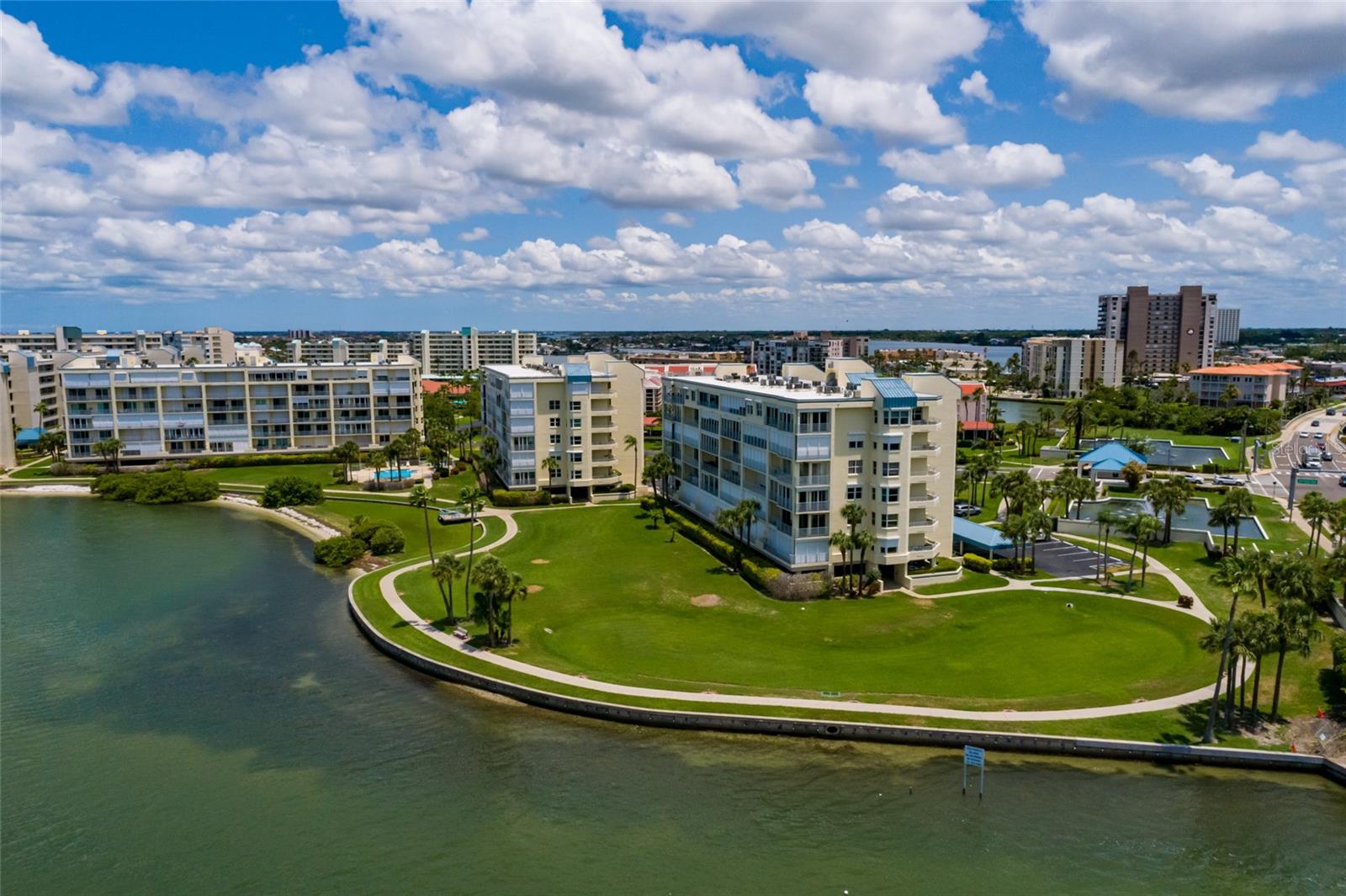 HARBOURSIDE CONDO - Residential