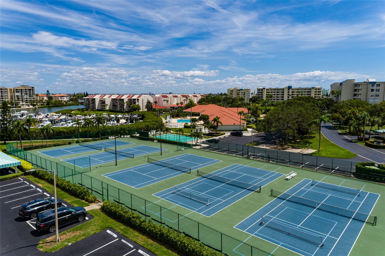 HARBOURSIDE CONDO - Residential