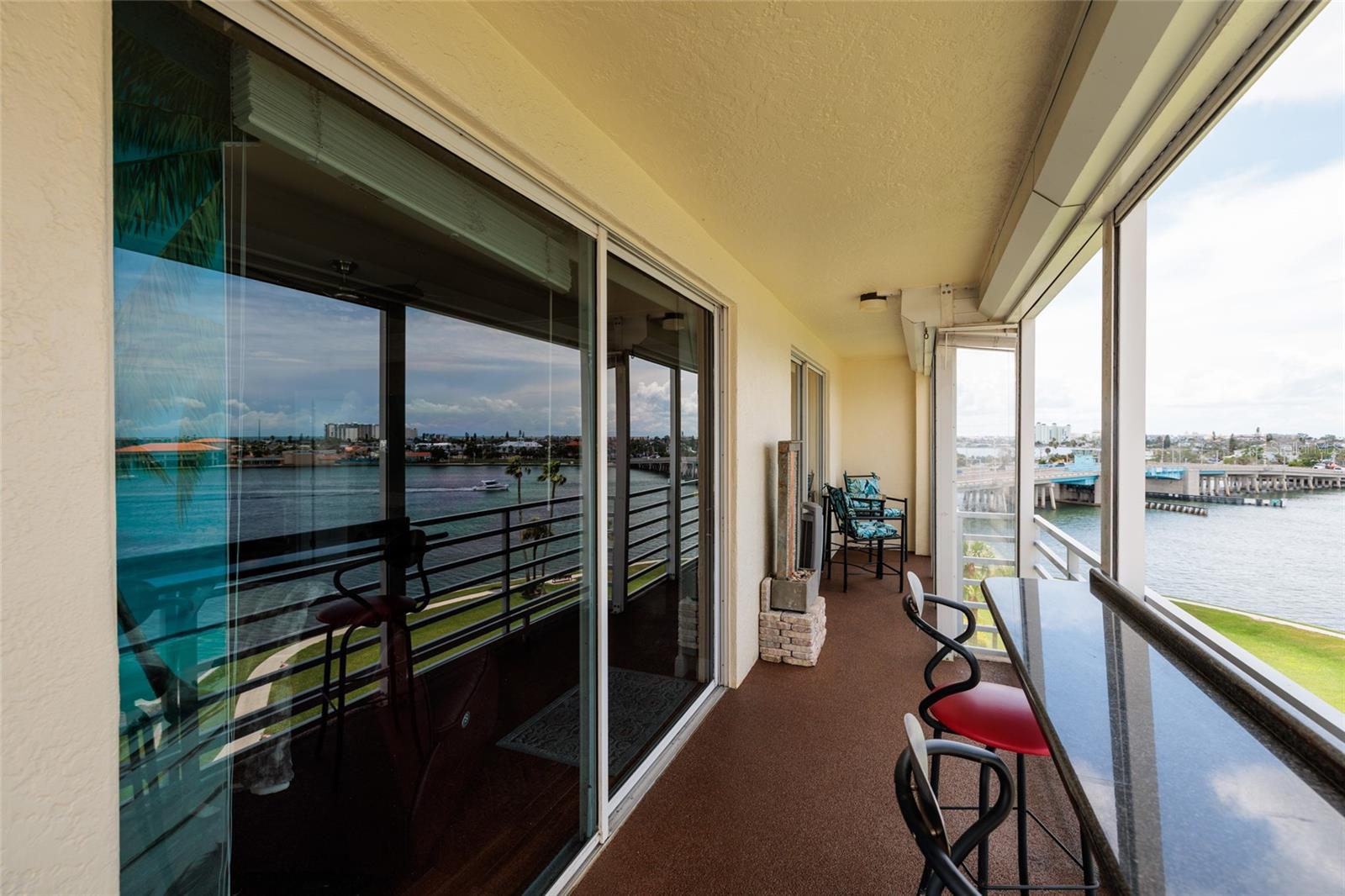 HARBOURSIDE CONDO - Residential