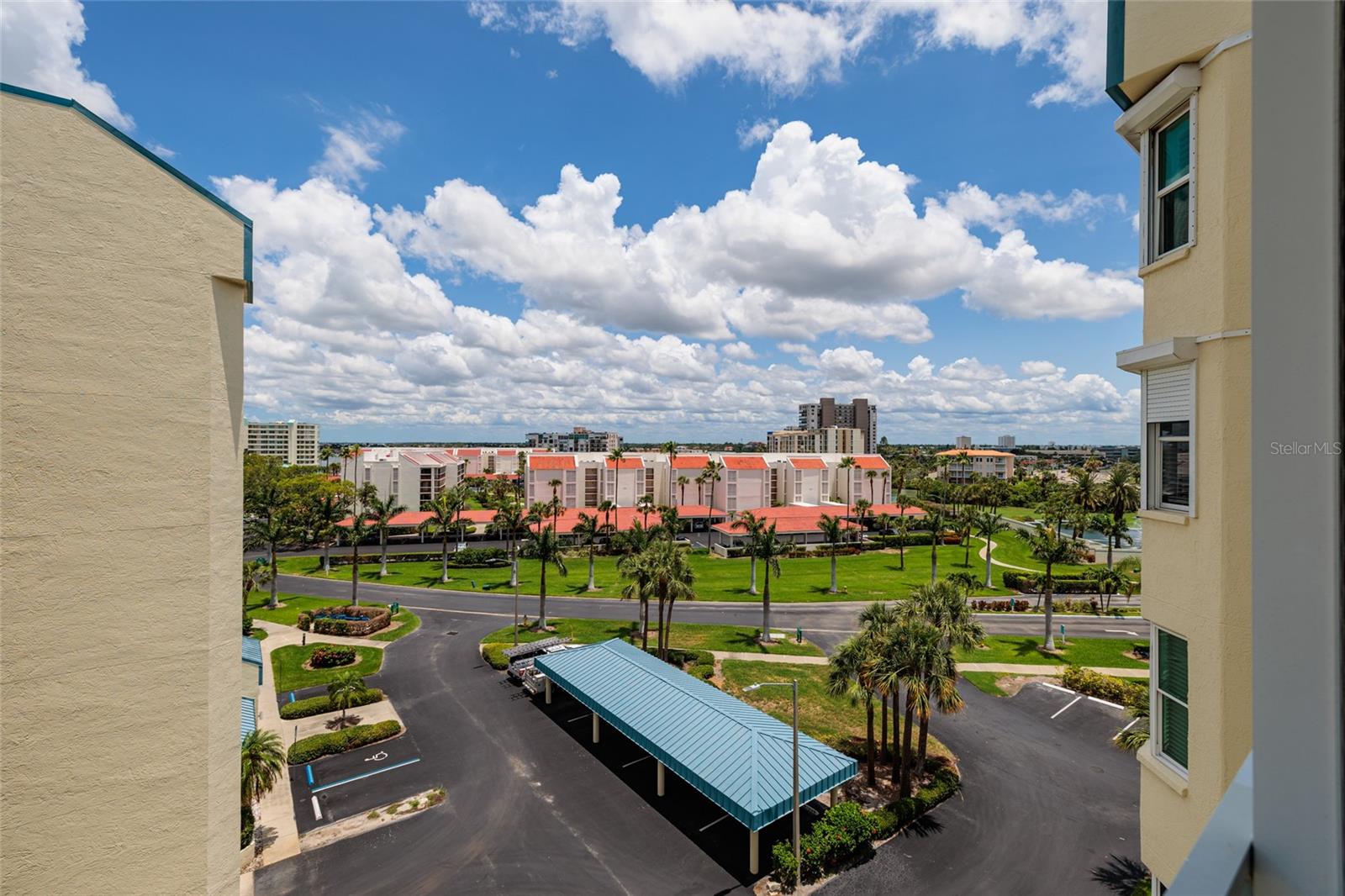 HARBOURSIDE CONDO - Residential