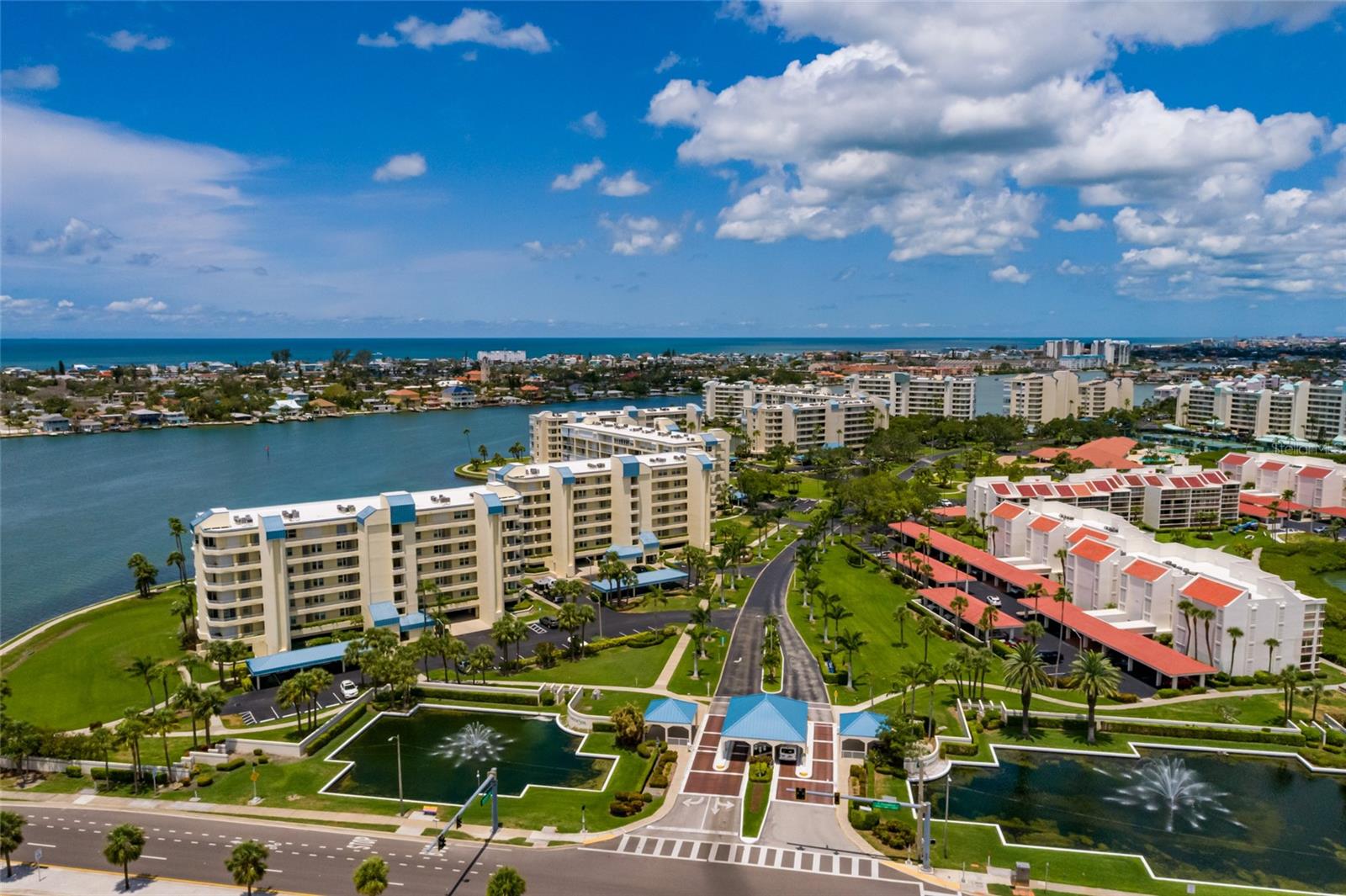 HARBOURSIDE CONDO - Residential