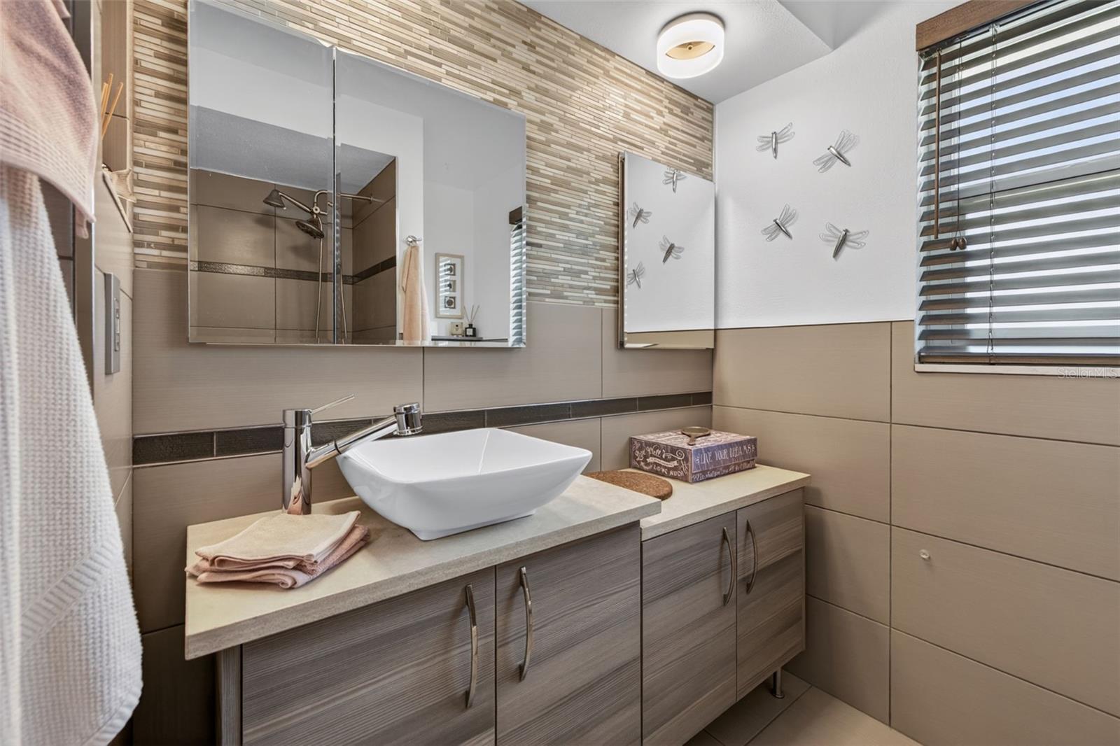 BROADWATER UNIT 2 BLK L REP - Residential