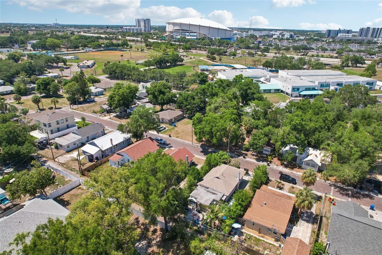 OAK VILLA SUB - Residential