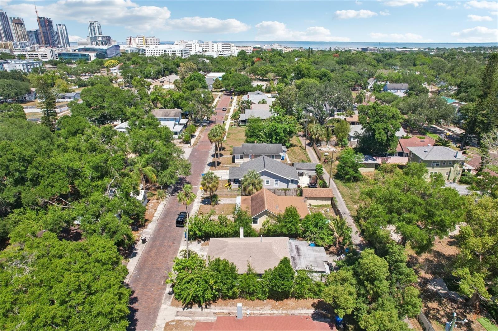 OAK VILLA SUB - Residential