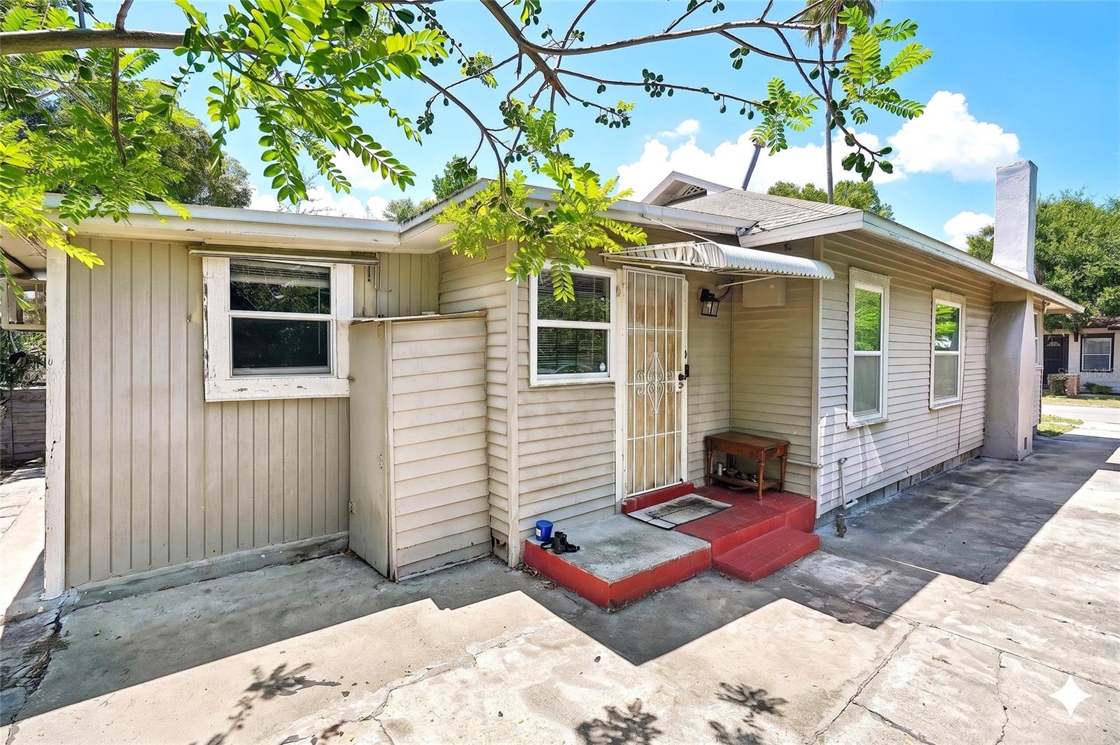 OAK VILLA SUB - Residential