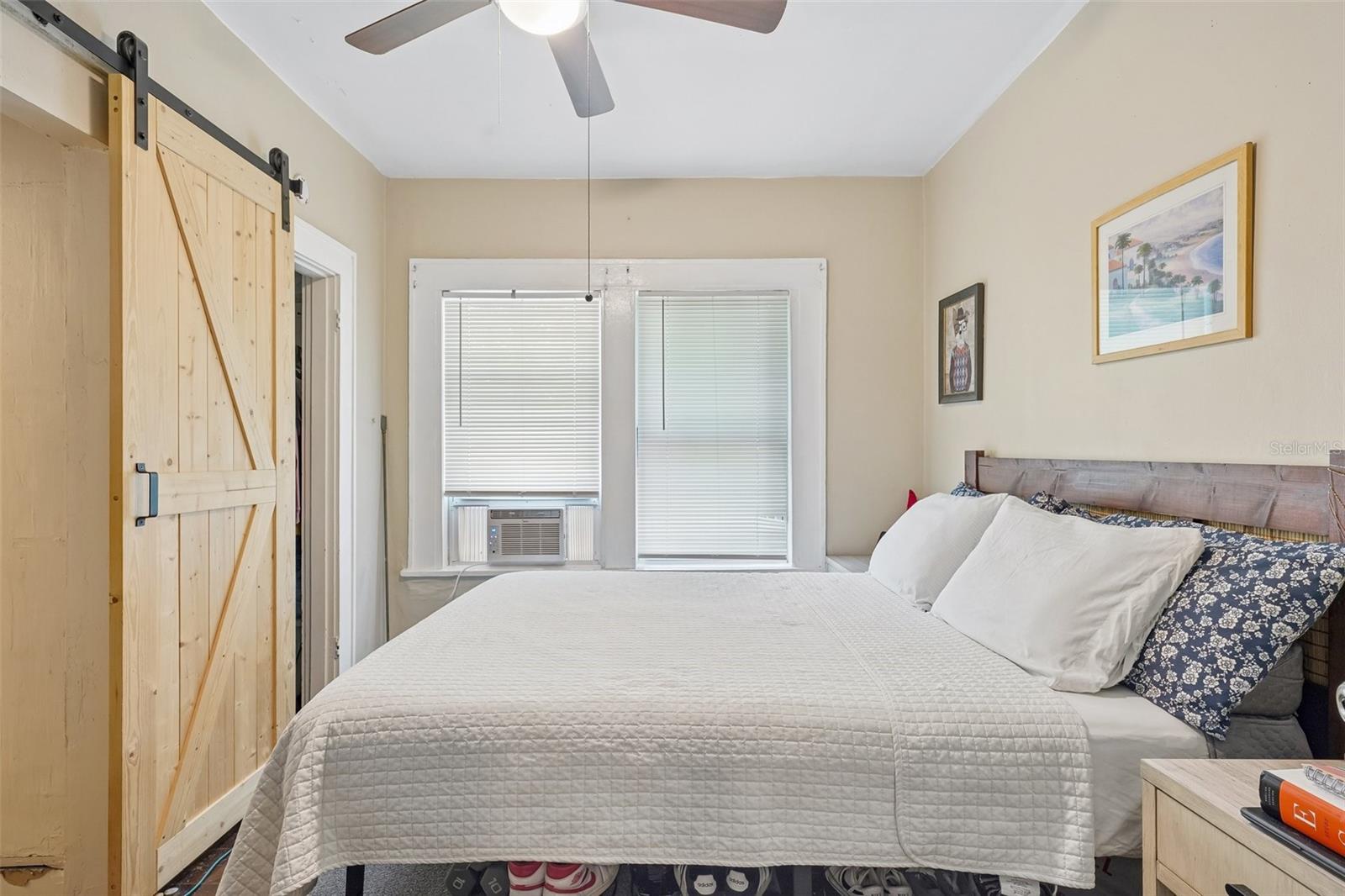 OAK VILLA SUB - Residential