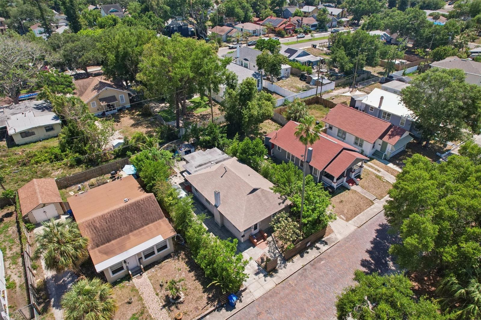 OAK VILLA SUB - Residential