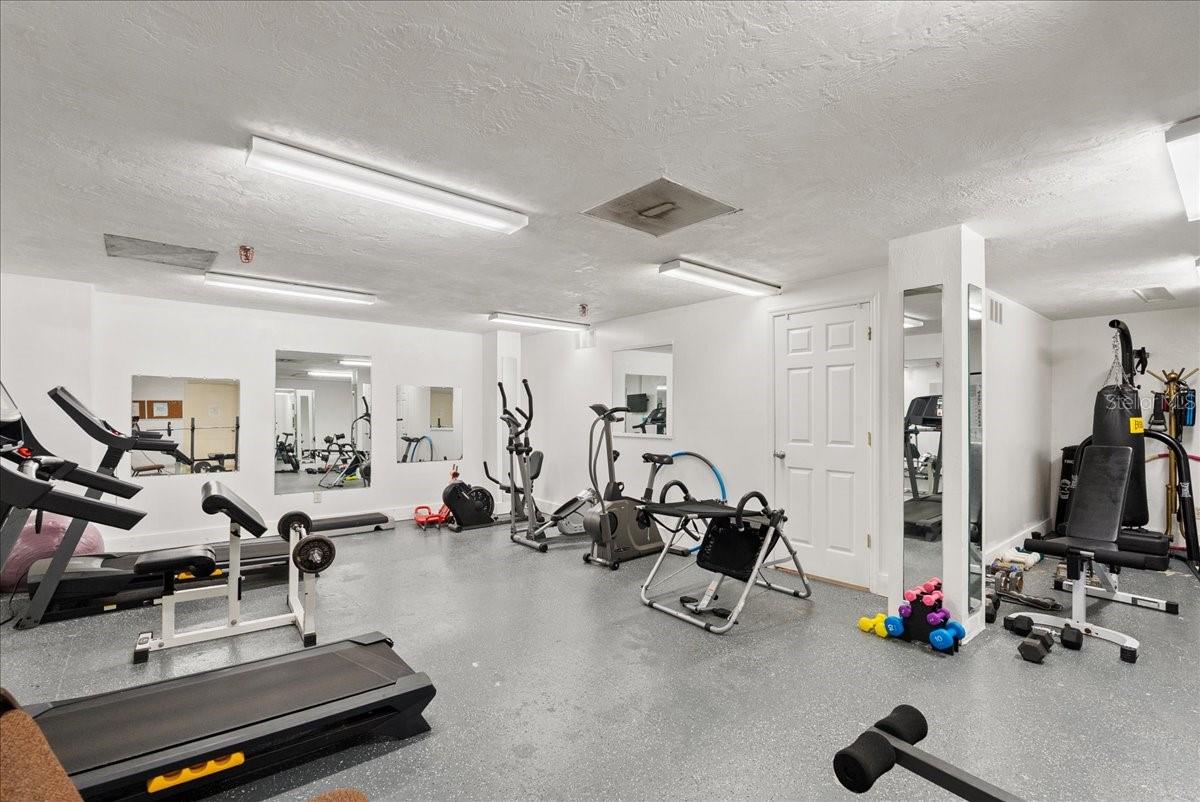 OCEAN VIEW MANOR CONDO - Residential