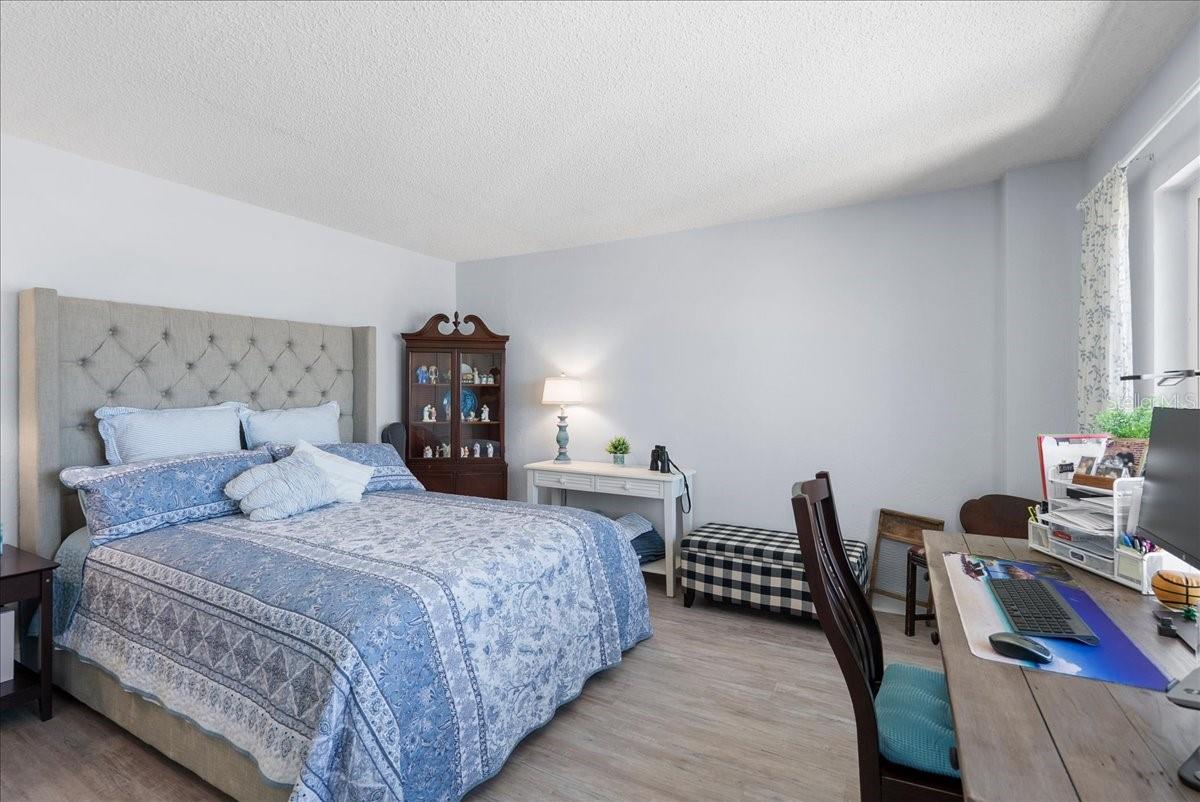 OCEAN VIEW MANOR CONDO - Residential