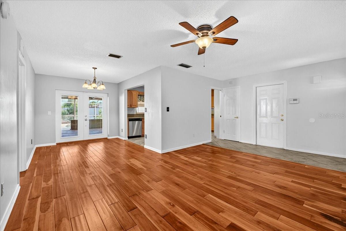 FOUR WINDS ESTATES UNIT 5 - Residential