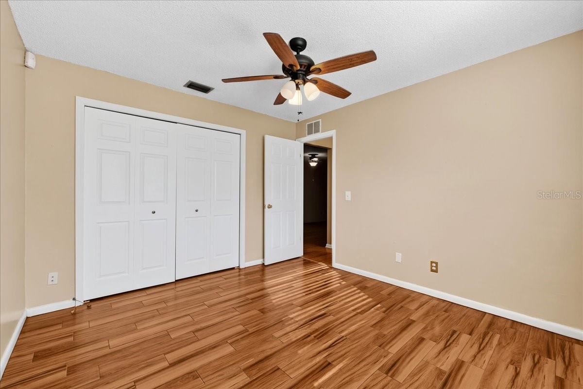 FOUR WINDS ESTATES UNIT 5 - Residential