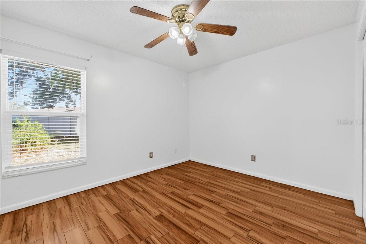 FOUR WINDS ESTATES UNIT 5 - Residential