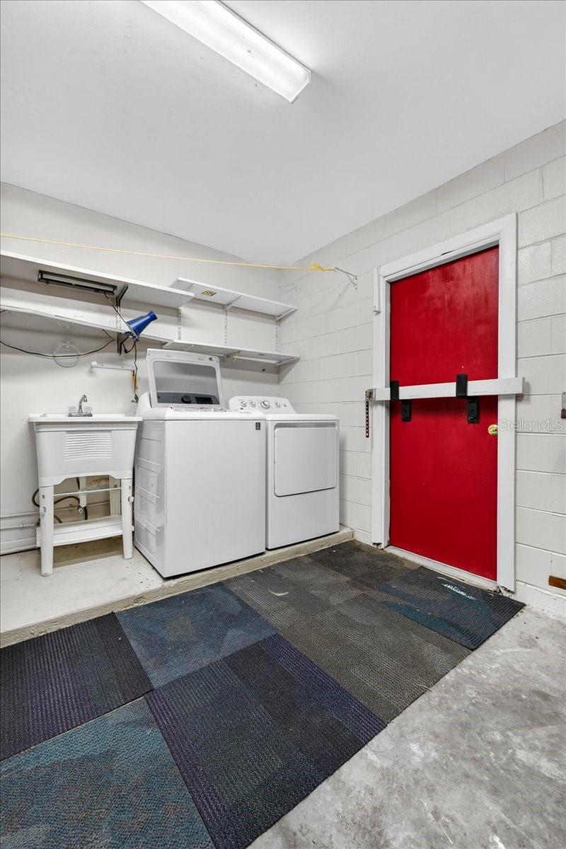 FOUR WINDS ESTATES UNIT 5 - Residential