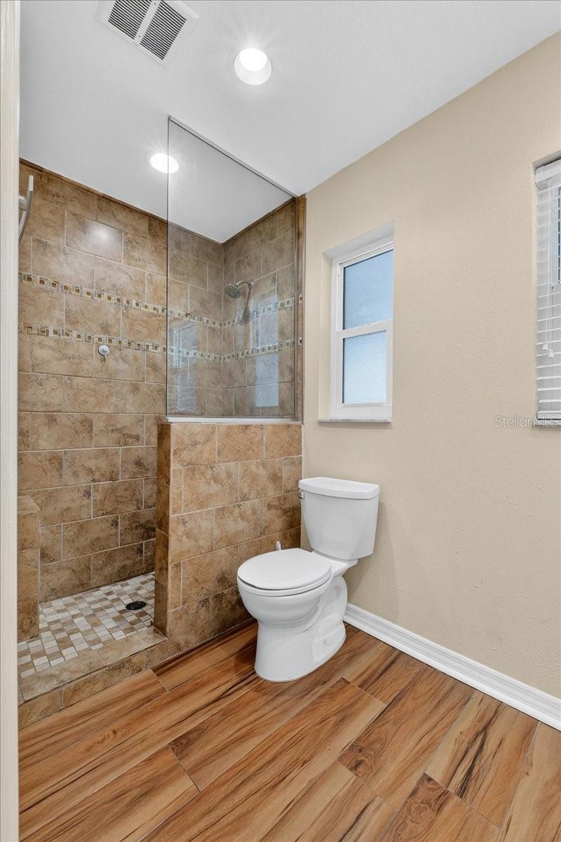 FOUR WINDS ESTATES UNIT 5 - Residential