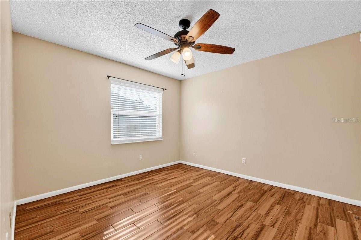 FOUR WINDS ESTATES UNIT 5 - Residential