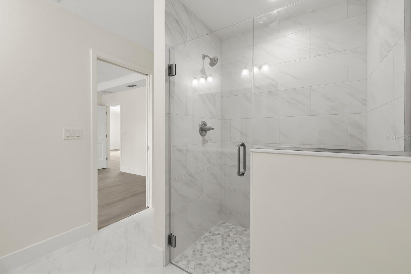 SILVER SPRINGS SHORES - Residential