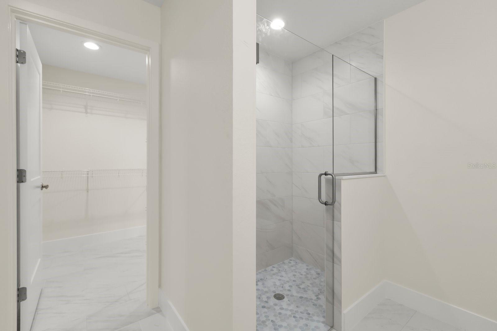 SILVER SPRINGS SHORES - Residential