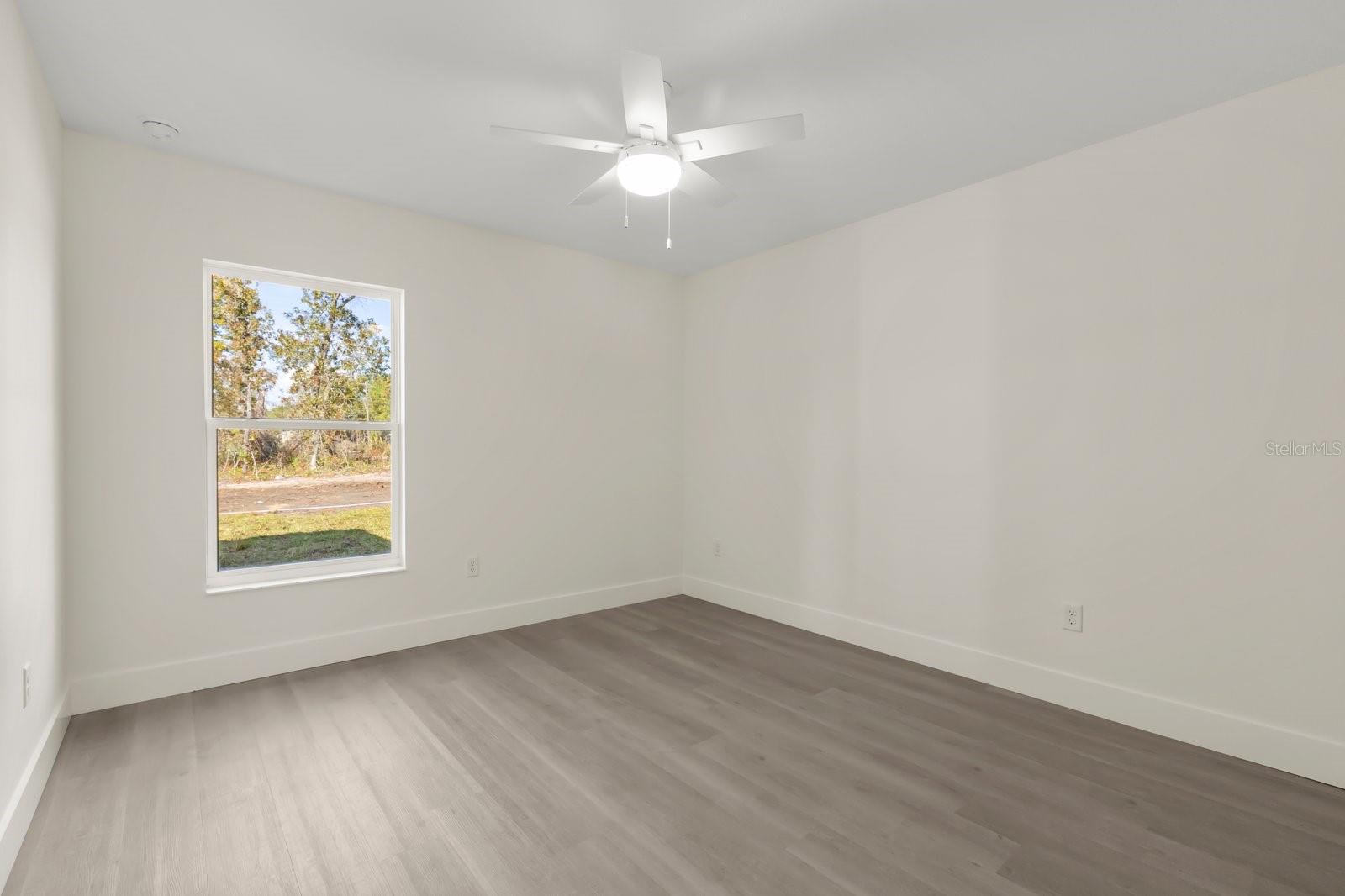 SILVER SPRINGS SHORES - Residential