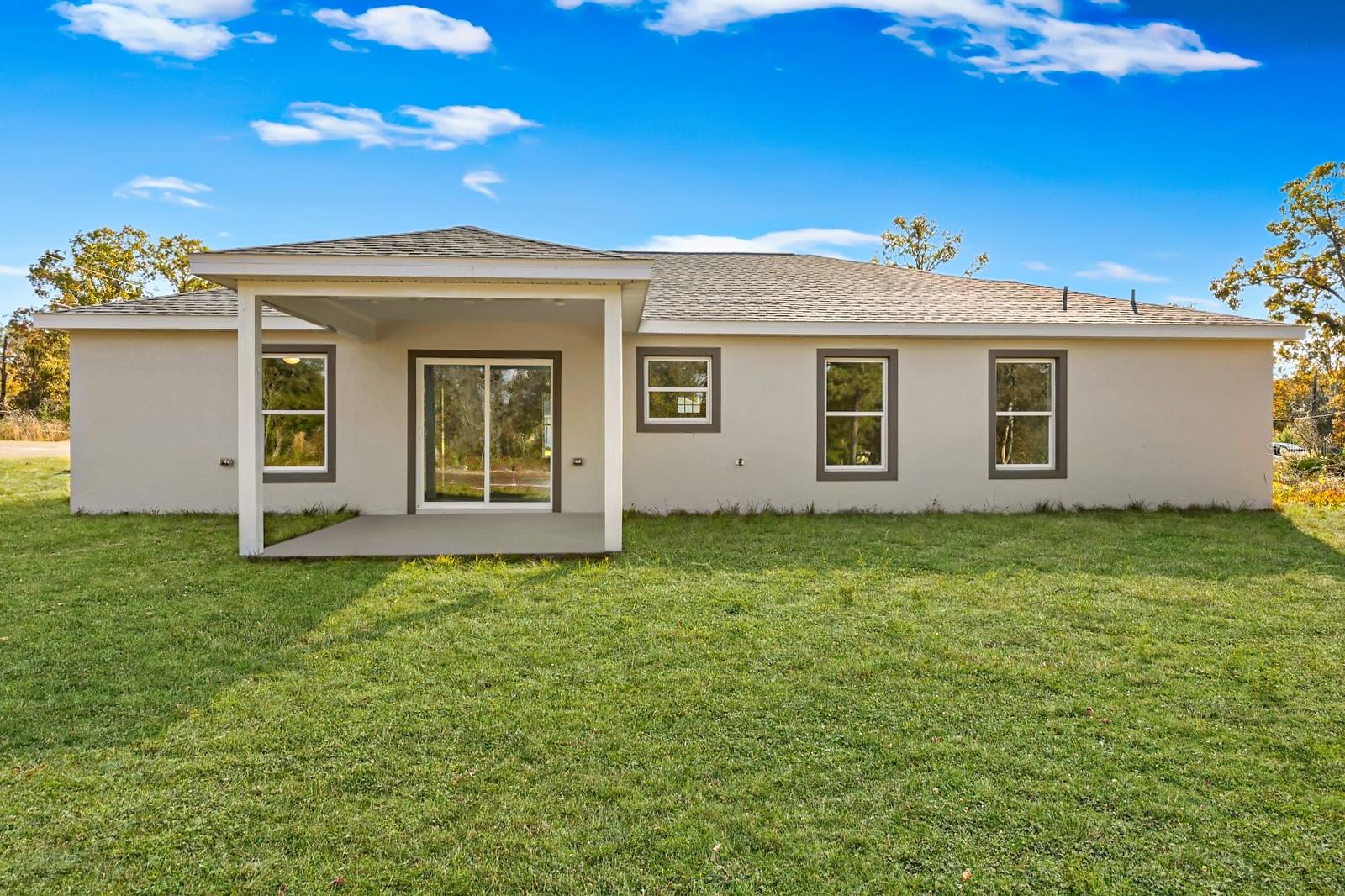 SILVER SPRINGS SHORES - Residential