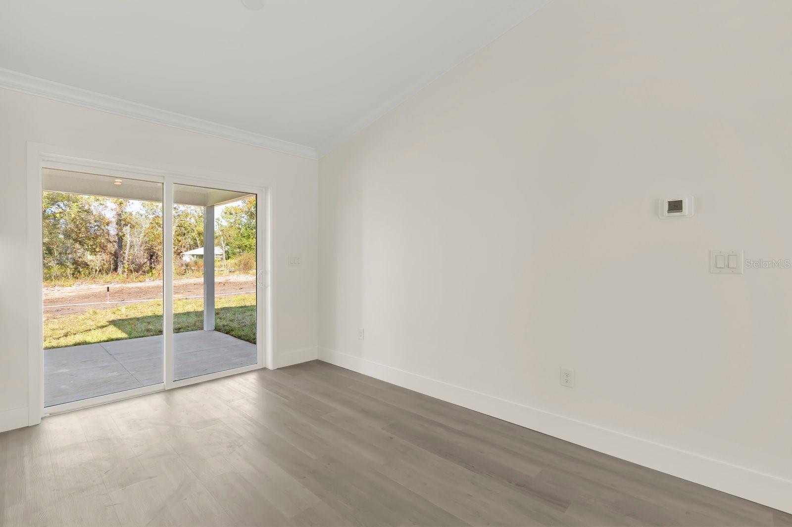 SILVER SPRINGS SHORES - Residential