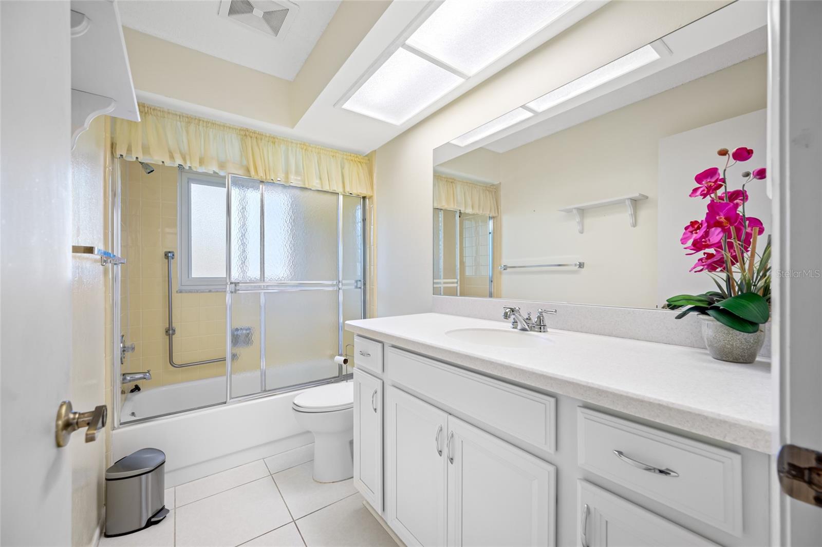 HIGHLAND LAKES UNIT - Residential