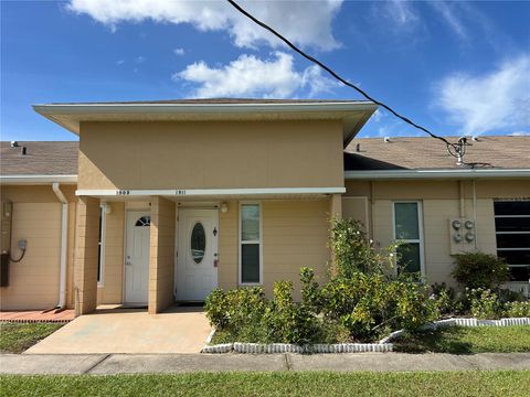 A home in LAKE WALES