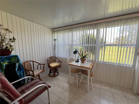 A home in LAKE WALES