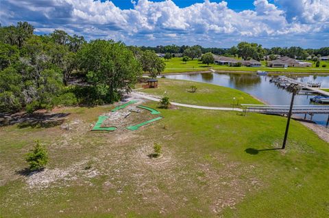 A home in LAKE WALES