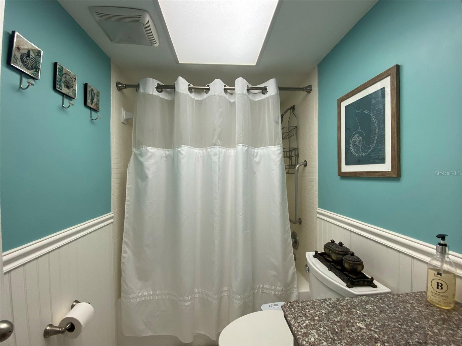 REGENCY WEST APTS CONDO - Residential Lease