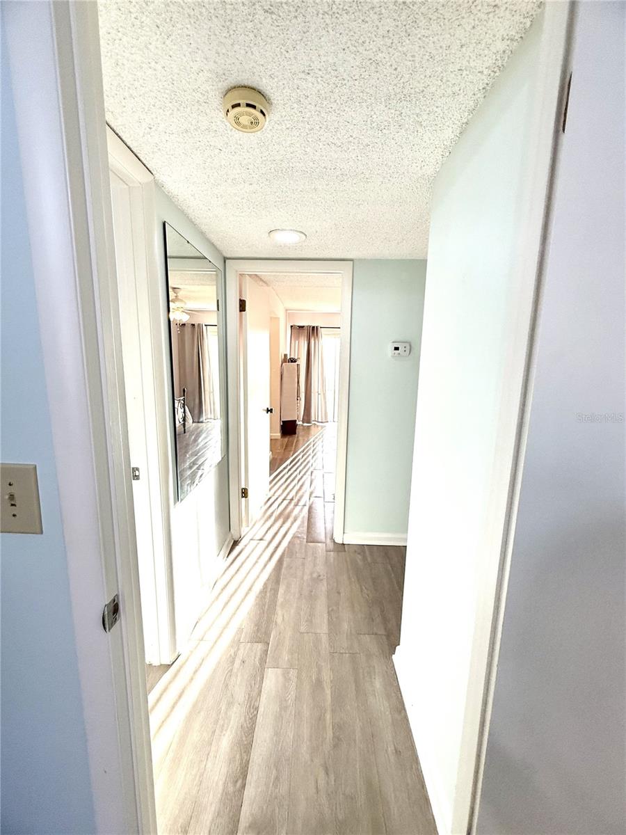 LA CASA CONDO - Residential