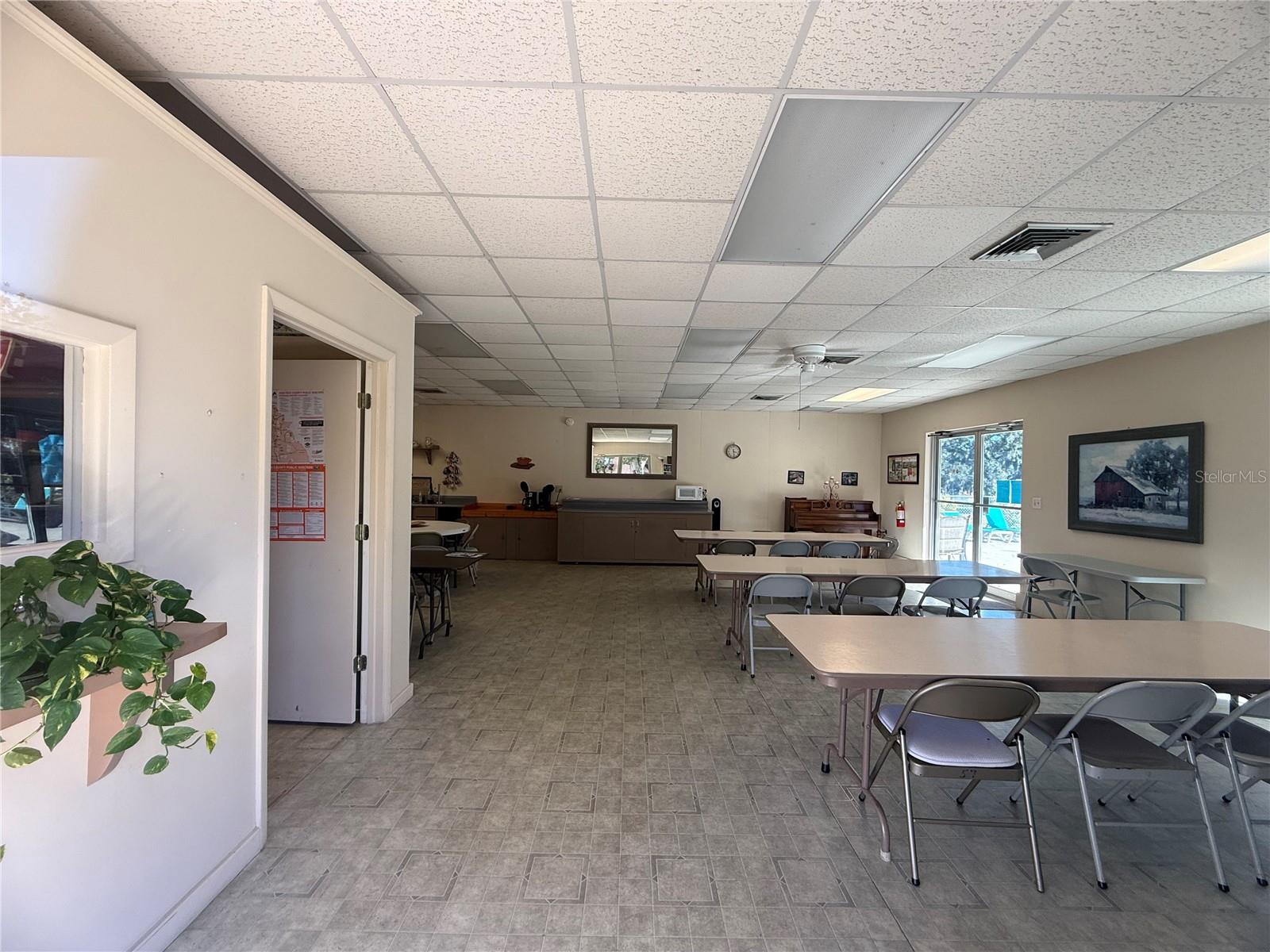 LA CASA CONDO - Residential