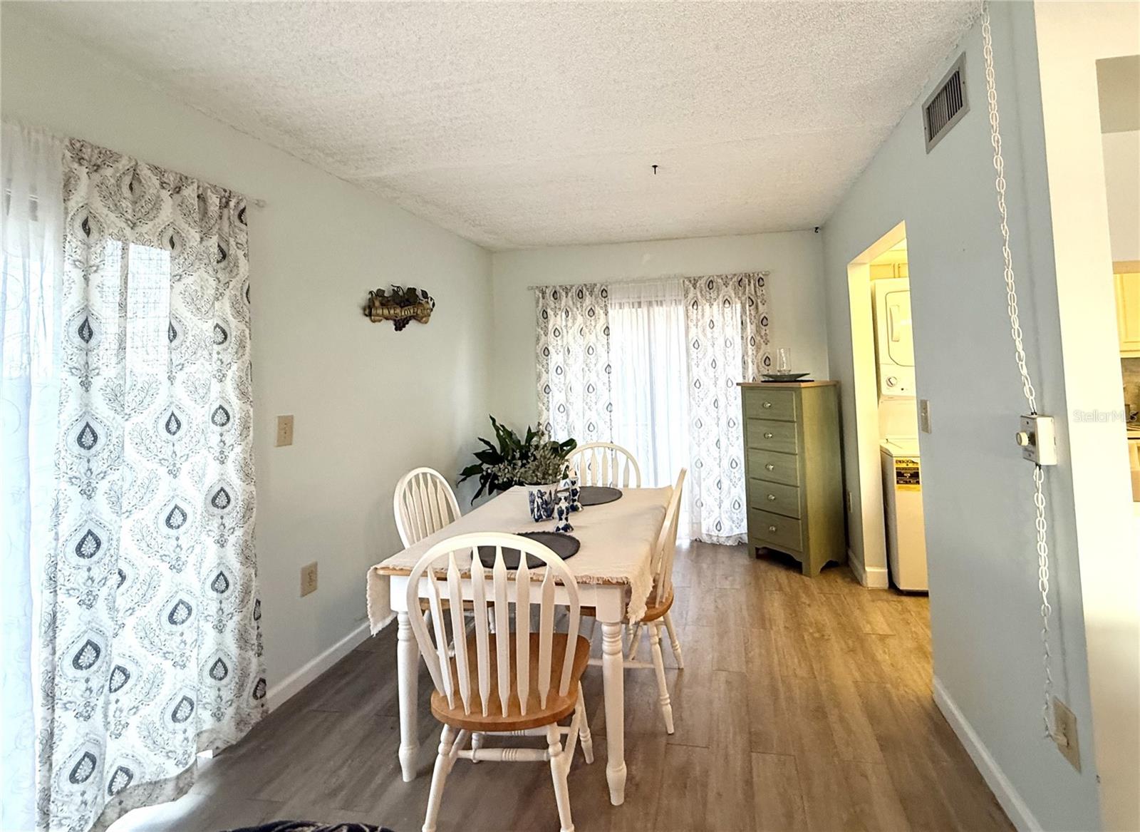 LA CASA CONDO - Residential