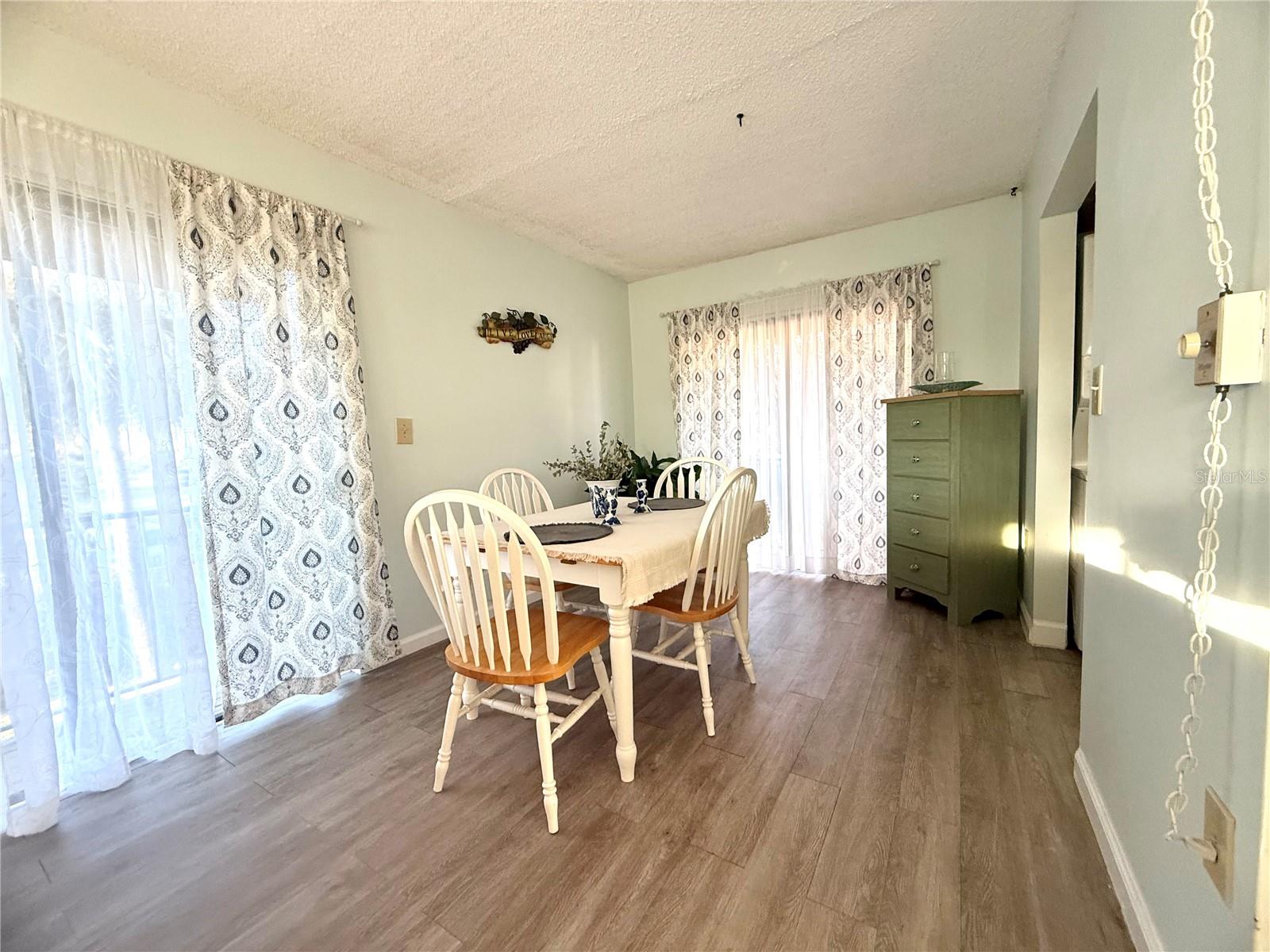 LA CASA CONDO - Residential