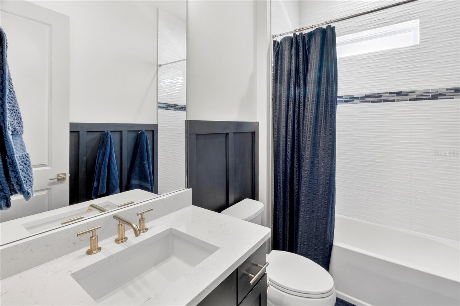 OAKMONT - Residential