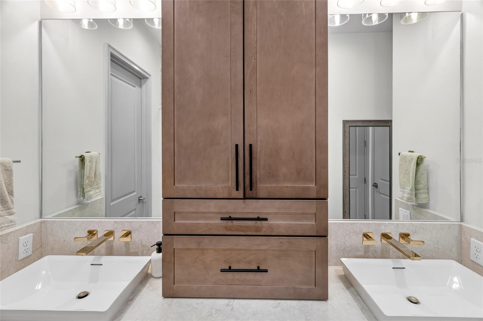 OAKMONT - Residential