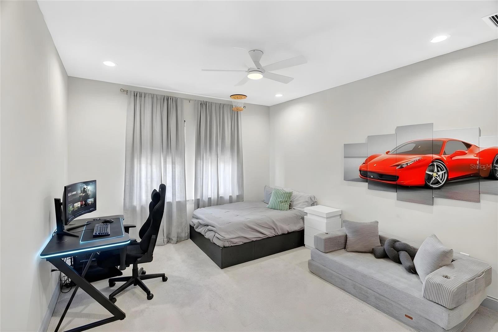 OAKMONT - Residential